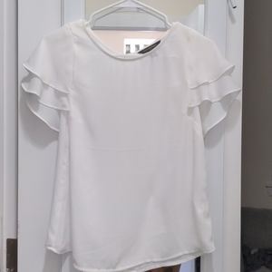 Short ruffle sleeve blouse